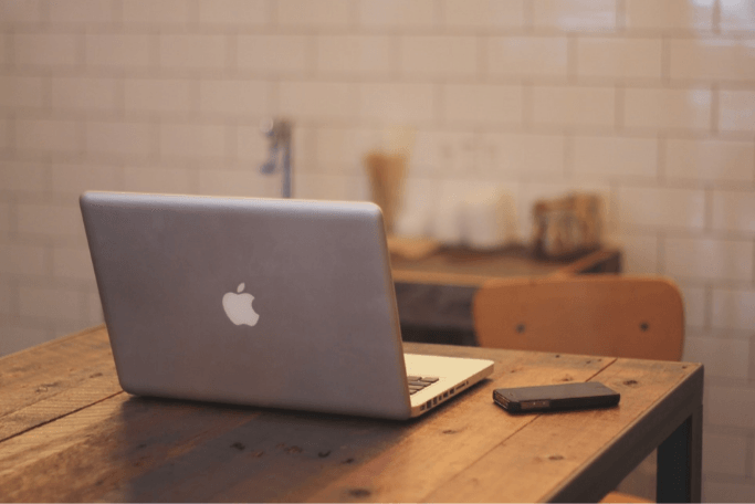 Click to see the 8 most successful #blogging niches. Pick one if you are a blogger